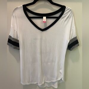 No Boundaries White and Black V-Neck Tee